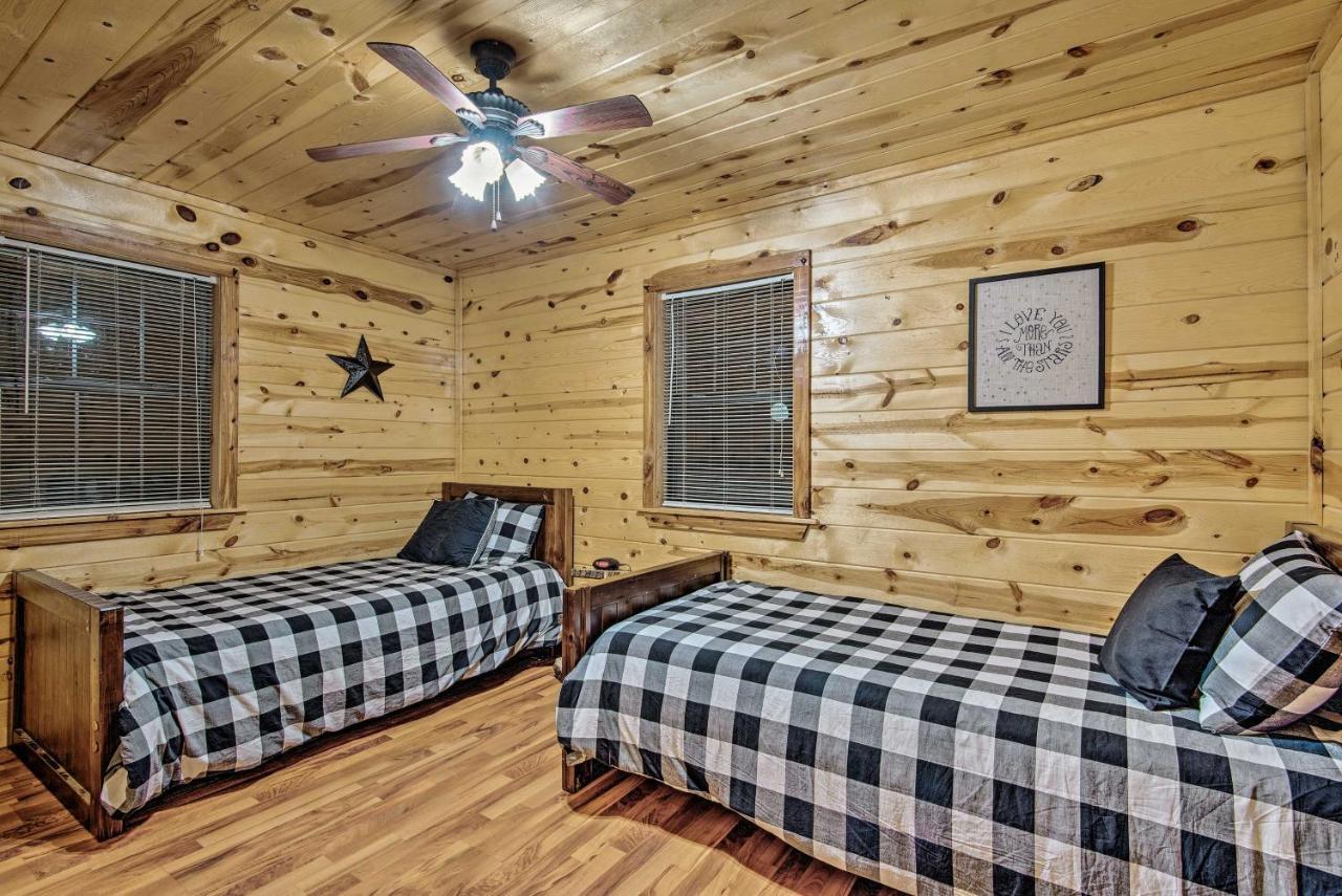 Broken Bow Starlight Cabin With Private Hot Tub! Εξωτερικό φωτογραφία
