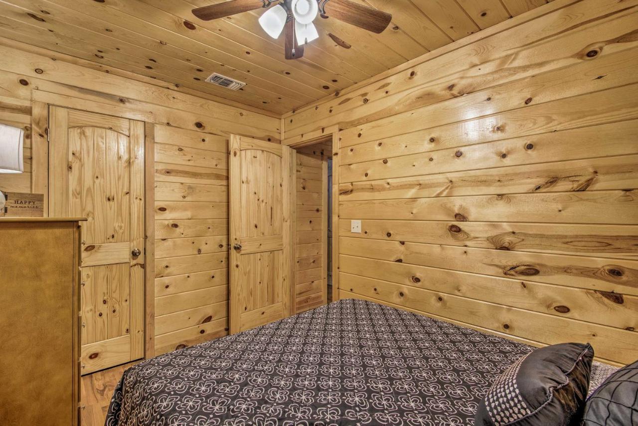 Broken Bow Starlight Cabin With Private Hot Tub! Εξωτερικό φωτογραφία